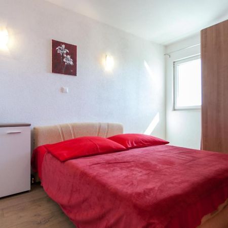 Apartman J & K Подстрана Екстериор снимка