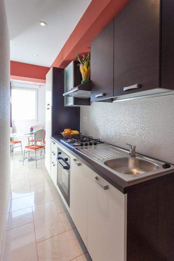 Apartman J & K Подстрана Екстериор снимка